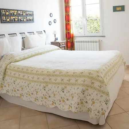 Appartamento 034 - Casa Teresa 7 Minuti Dal Mare, Nel Di Finale Finale Ligure